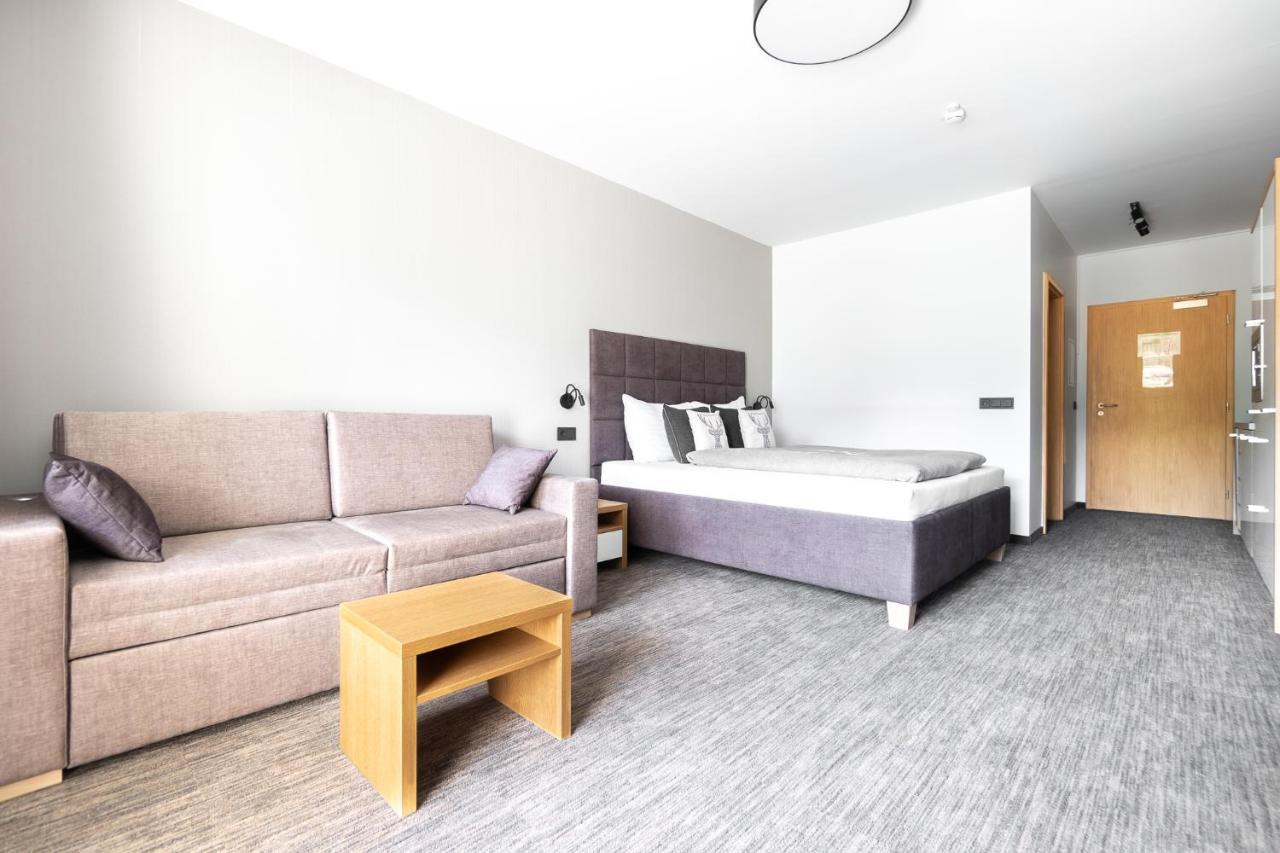 بيسندورف Praga Apartments & Restaurant Zell Am See-Kaprun المظهر الخارجي الصورة