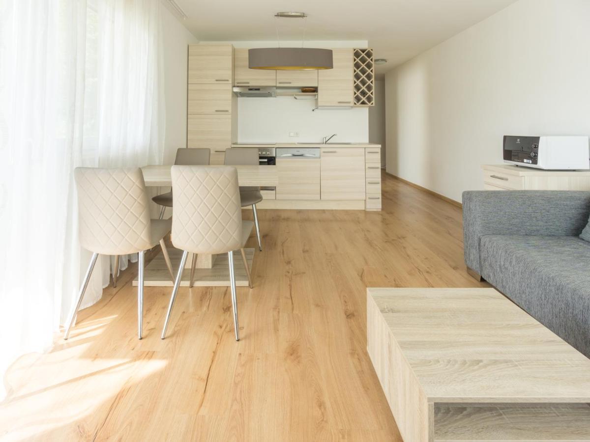 بيسندورف Praga Apartments & Restaurant Zell Am See-Kaprun المظهر الخارجي الصورة